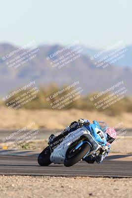 media/Dec-07-2025-CVMA (Sun) [[3e7d2de5dc]]/Race 16-Formula Middleweight/